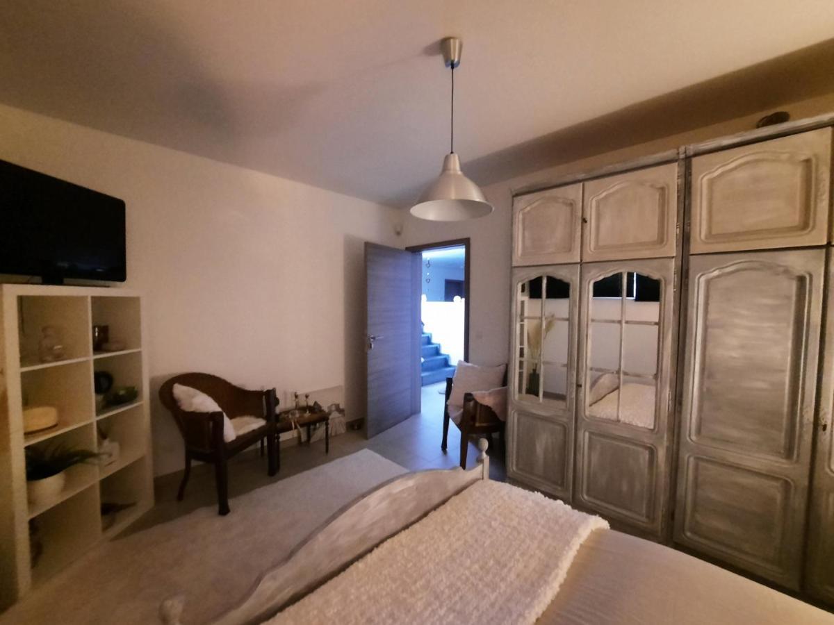 La Maison De Marie Бинш Екстериор снимка